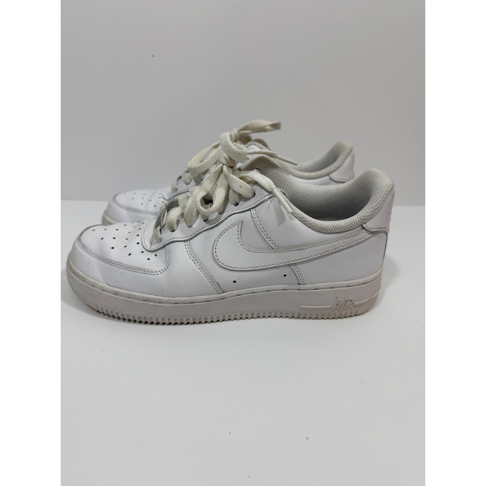 Nike Air Force 1 07 Sneakers Women 8 White Good Low Top Leather DD8959-100